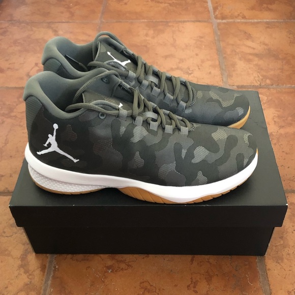 jordan b fly shoes